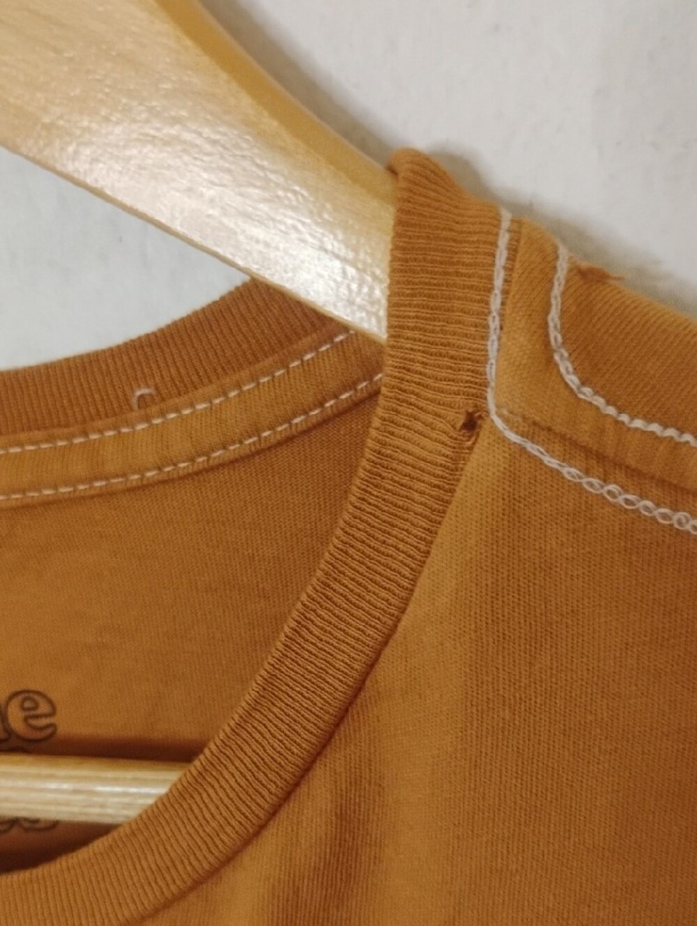 Goodie Two Sleeves Rust Orange Graphic Tee - Medium - Picture 5 of 5